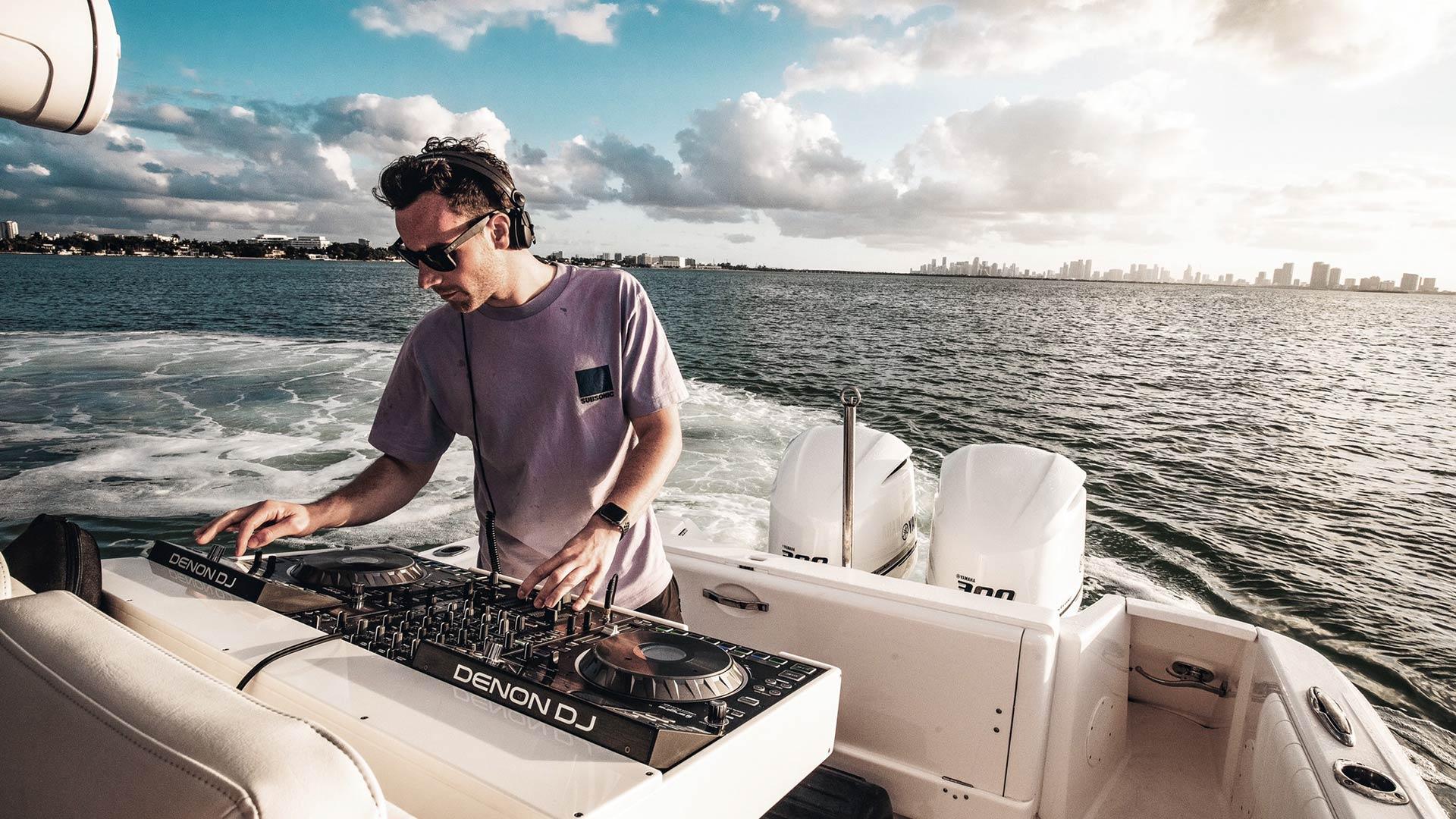 DJ Digital Hangout - Denon DJ & Numark - MusicMajlis