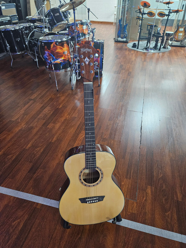 Washburn AD5CEPCACK شبه صوتي الغيتار 41 'Dreadnought مع حقيبة ، اختيارات ، حزام غير طبيعي