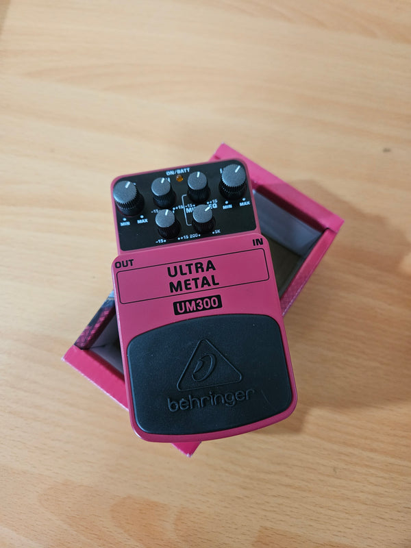 Behringer UM300 (B-Stock)- Guitar Effects Pedal Ultra Metal Stomp Box