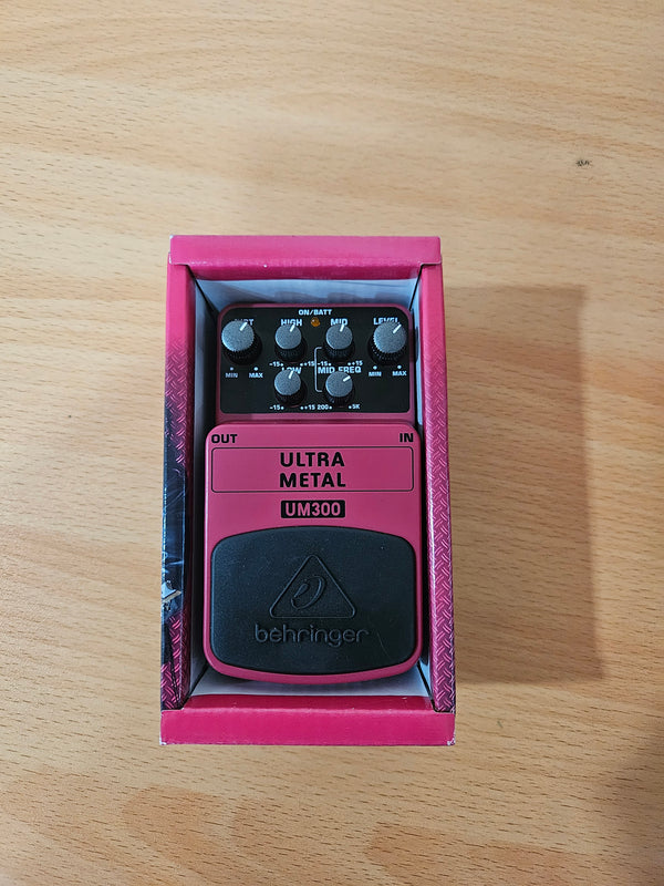 Behringer UM300 (B-Stock)- Guitar Effects Pedal Ultra Metal Stomp Box
