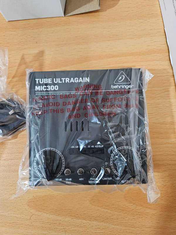 Behringer MIC300 (B-Stock)- Audiophile Vacuum Tube Preamplifier with Limiter