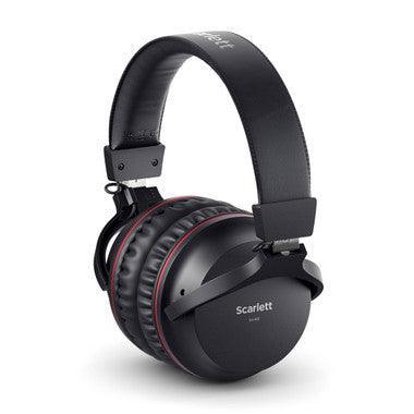 Focusrite Scarlett 2i2 Studio 4th Gen Scarlett 2i2 with CM25 MkIII condenser Microphone and SH-450 Closed-back Headphones Bundle - MusicMajlis