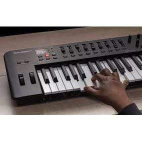 M-Audio Oxygen 61 (MKV) USB MIDI Controller - MusicMajlis