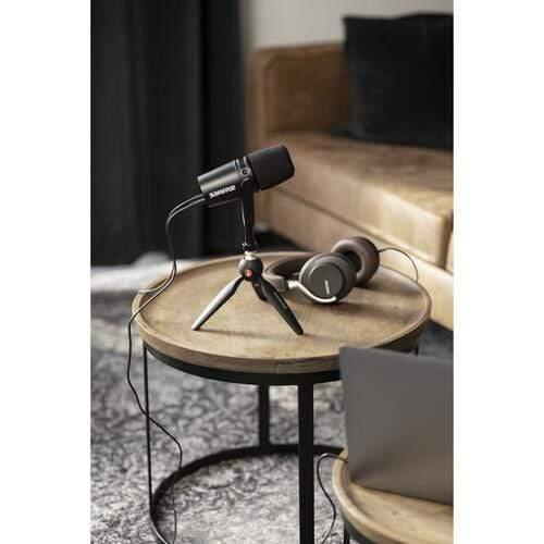 Shure MV7 Podcast Microphone Bundle - MusicMajlis