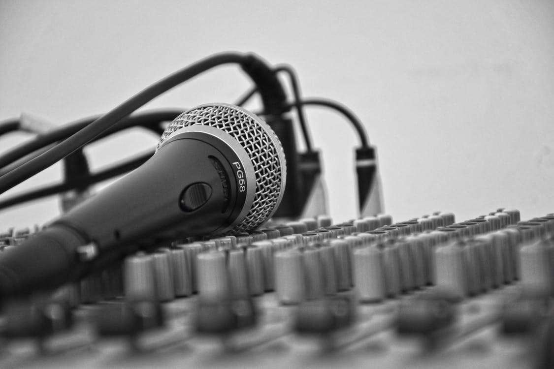 A Simple Guide to Perfectly Pairing Mics and Instruments - MusicMajlis