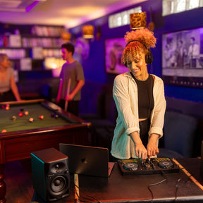 AlphaTheta DDJ-FLX2 Compact 2-channel DJ controller