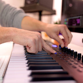 Alesis VI49 49-Key USB MIDI Keyboard - MusicMajlis