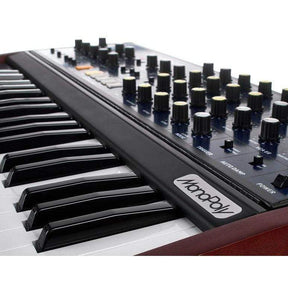 Behringer MONOPOLY Synthesizer and Sampler Keyboard - MusicMajlis
